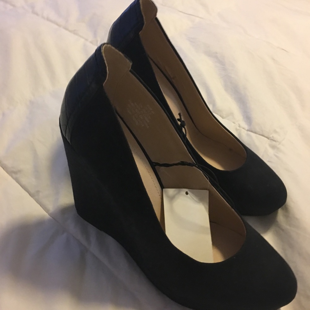 HM Shoes brand new
